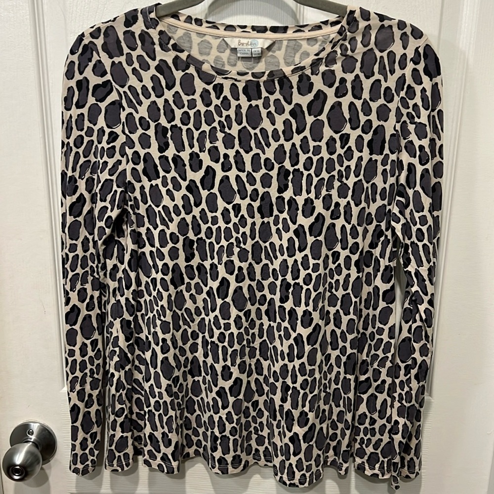 Boden Animal Print Long Sleeve Top in Size 10!